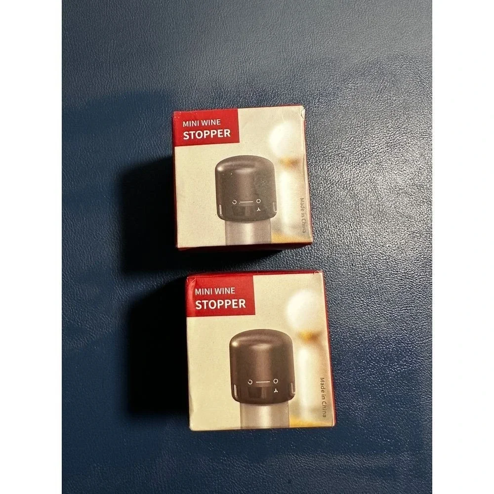 Set of 2 Mini Wine Stopper Twist Lock Airtight Bottle Black Reusable Barware